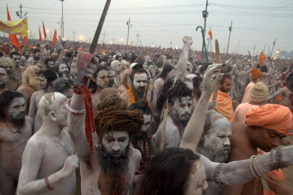 Религиозный фестиваль Кумбха-мела в Индии