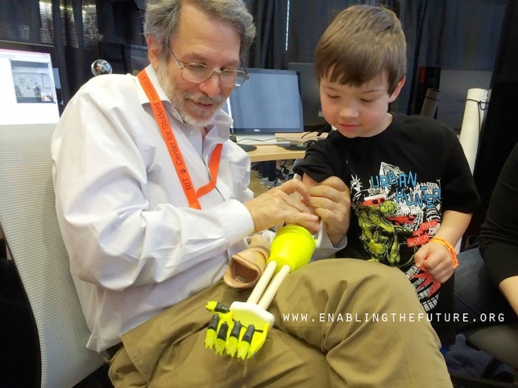 Удивительные детские 3D протезы  