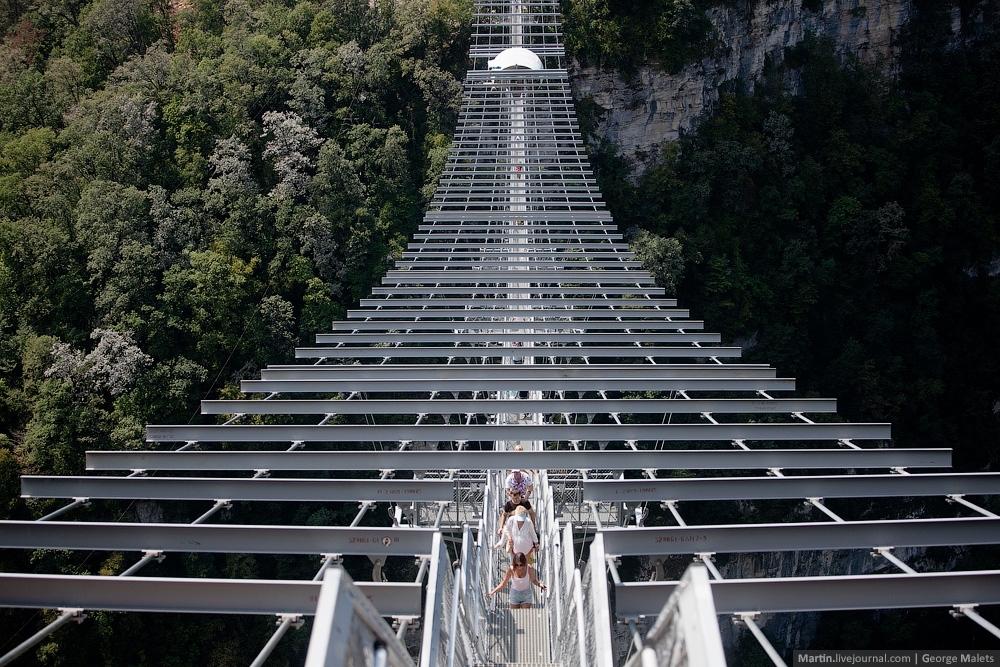 Самый длинный пешеходный подвесной мост