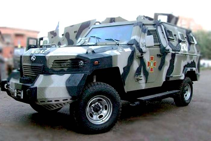 Новый армейский бронеавтомобиль KRAZ Cougar