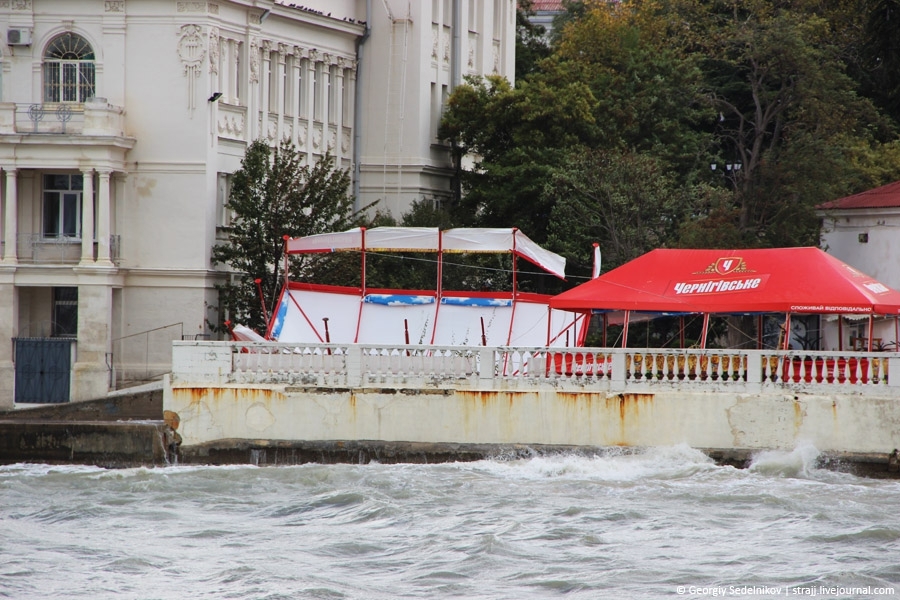 Шторм в Севастополе 24.09.2014