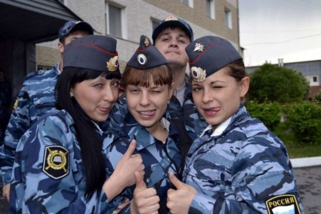 Подборка приятных и даже красивых лиц полиции России
