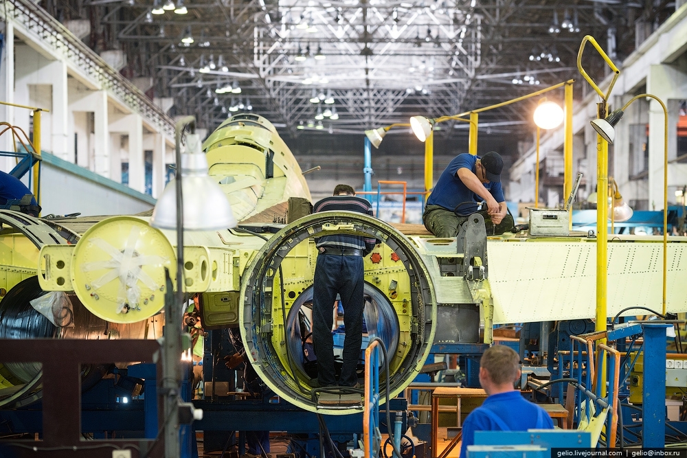  Производство самолетов Су-30 и Як-130