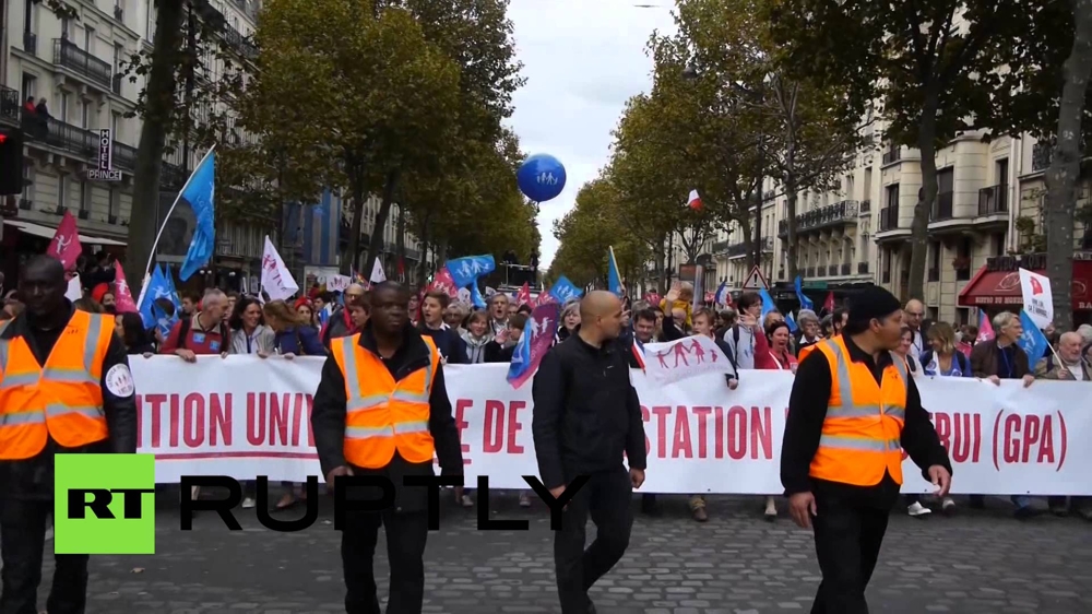 В Париже, столкновения между полицией и противниками однополых браков 