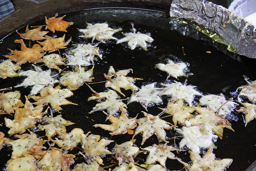 Мечта дворника: японское лакомство из листьев клёна