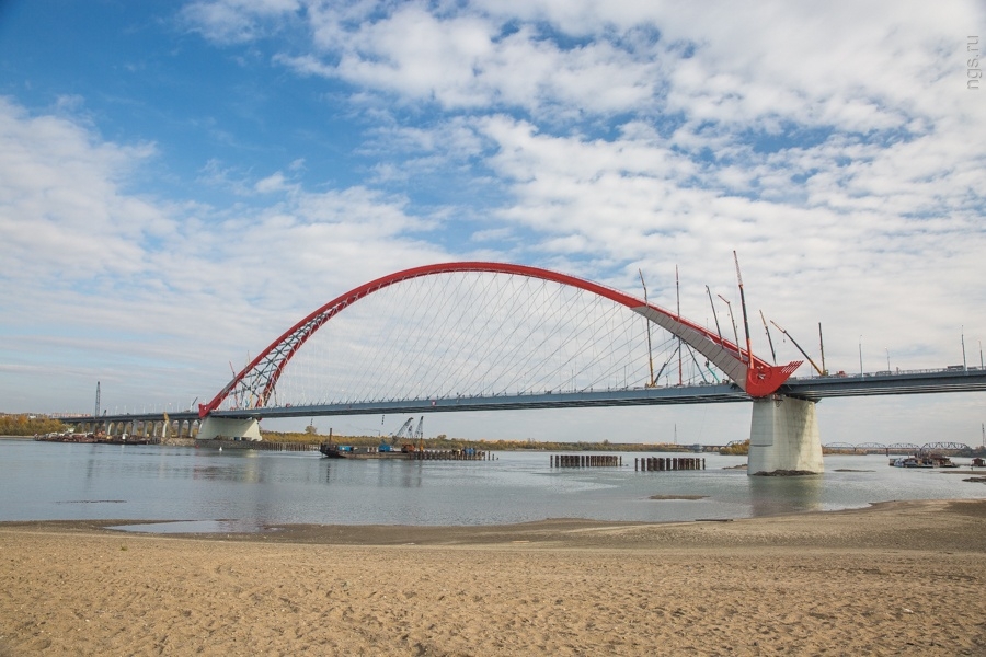 Новосибирцы смогут проехать по Бугринскому мосту 8 октября