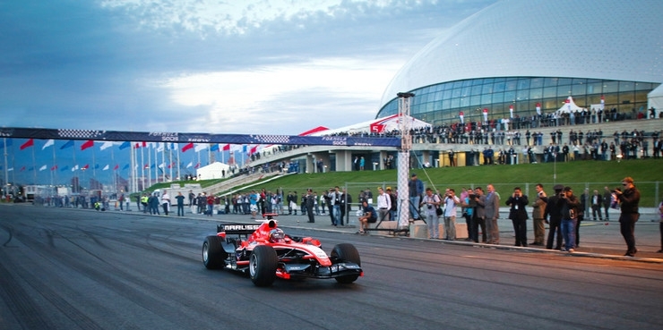 В Сочи стартовал этап «Формулы 1»