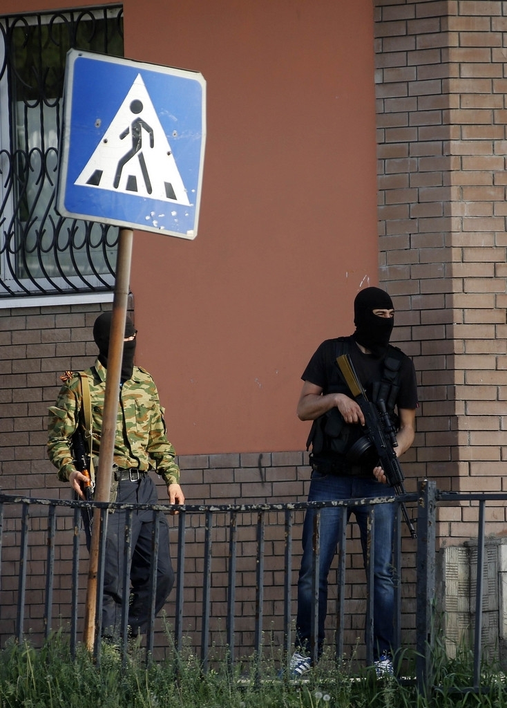Калашников на Украине: какое оружие используют каратели и ополченцы 