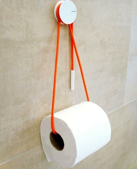  Прикольные держатели для туалетной бумаги