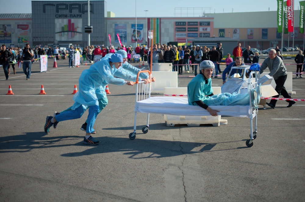 Bed Racing - первые гонки на кроватях в Воронеже