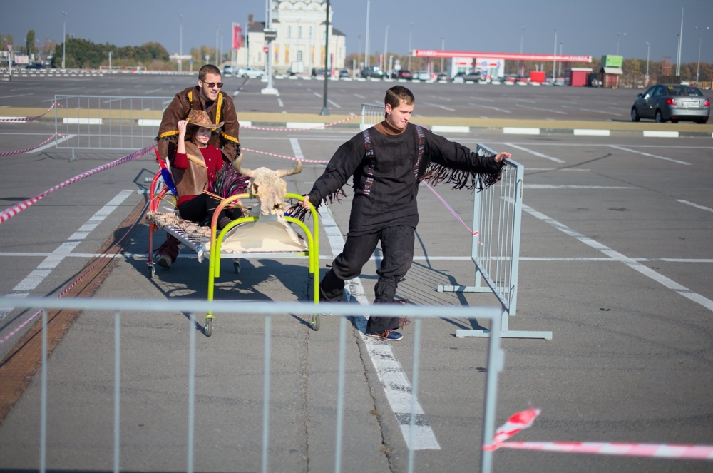 Bed Racing - первые гонки на кроватях в Воронеже