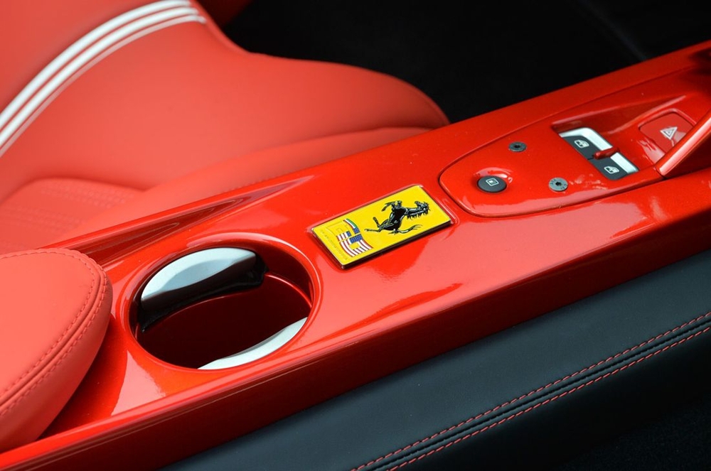 В Беверли-Хиллз Ferrari представила F60 America