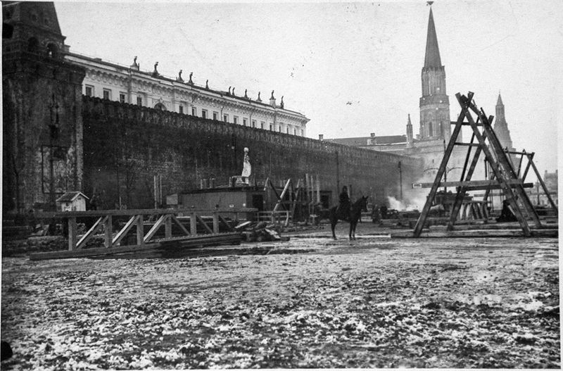 Фото как строился мавзолей Ленина