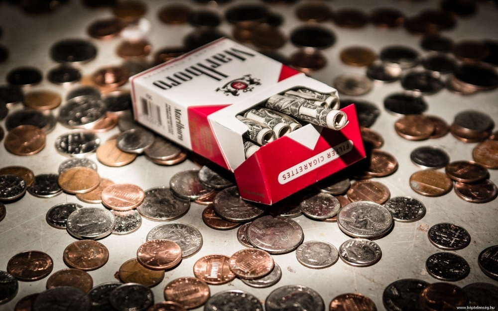 Сигареты в России подорожают до 216 рублей за пачку 
