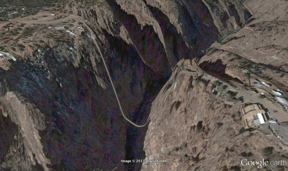 32 фотографии из Google Earth, противоречащие здравому смыслу