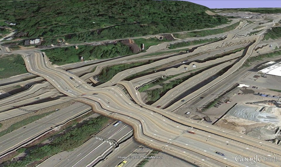 32 фотографии из Google Earth, противоречащие здравому смыслу