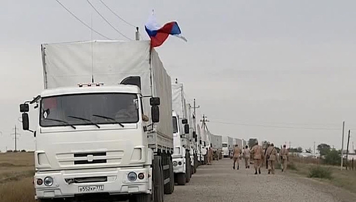 100 грузовиков российского конвоя взяли курс на юго-восток Украины