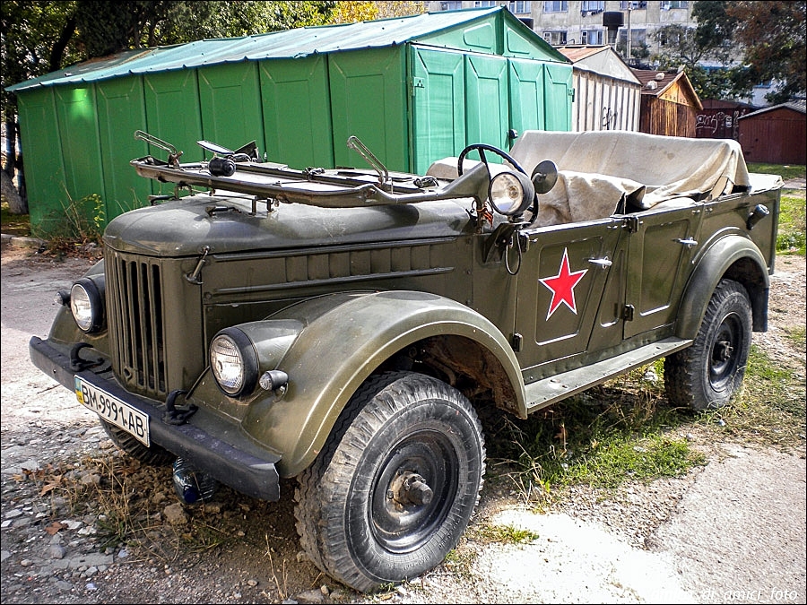 Старые автомобили в Севастополе