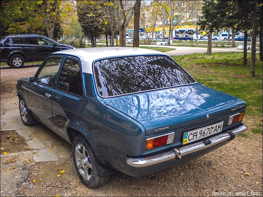 Старые автомобили в Севастополе