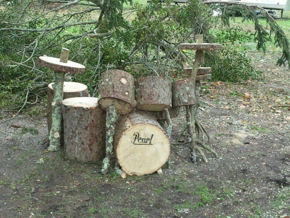 Барабанная установка из дерева