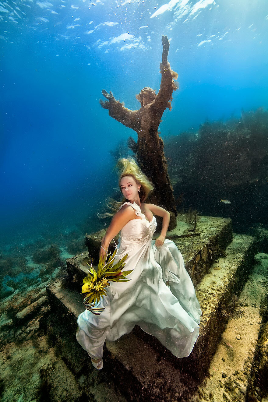 Свадебные фотосессии на дне океана