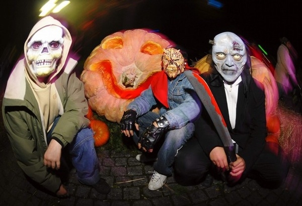 Хэллоуин в разных уголках мира