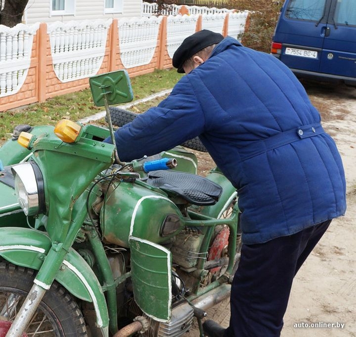 За рулем одного "Днепра" 43 года