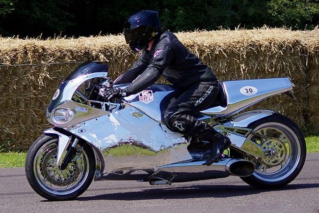 10 самых быстрых в мире дорожных мотоциклов