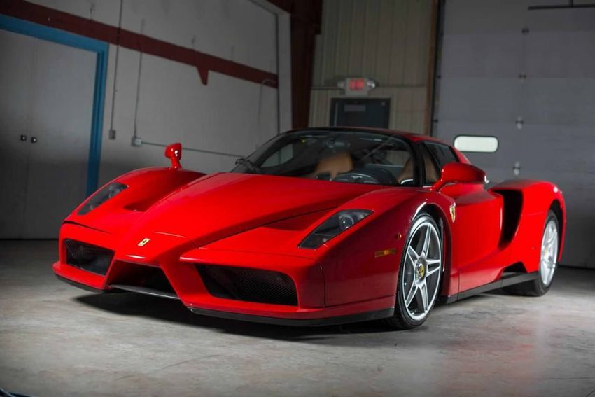 Продается аварийная Ferrari Enzo