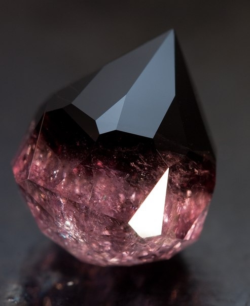 10 красивых минералов и кристалов