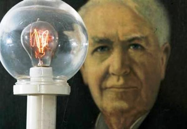  Эдисон изобрел электрическую лампочку