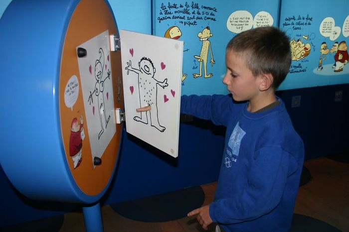  В Научном городке Парижа открылась выставка для детей