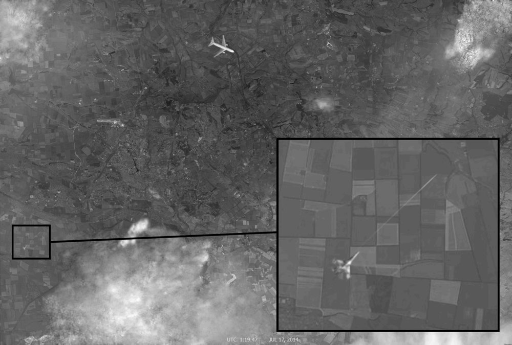 Фото 7406 x 5000 атаки на Боинг 777, MH17 (17 июля 2014, 13:19:47 UTC)