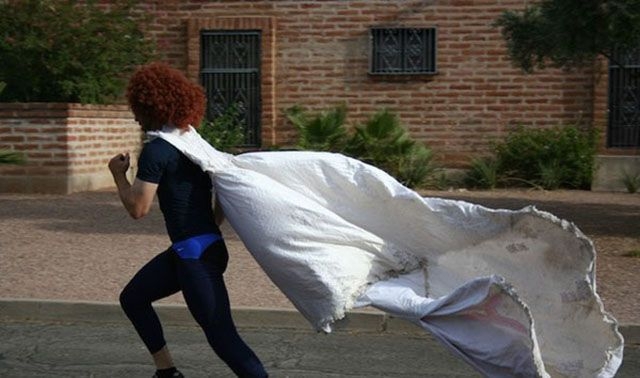 24 способа как поиздеваться над свадебным платьем
