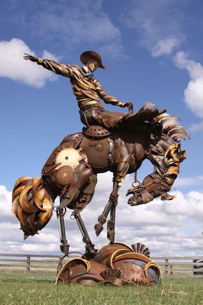 В Южной Дакоте живёт скульптор Джон Лопес 