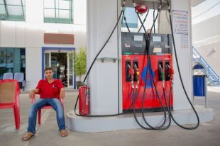 Бензиновый рай. Почему для россиян нефть дороже, чем для иранцев?