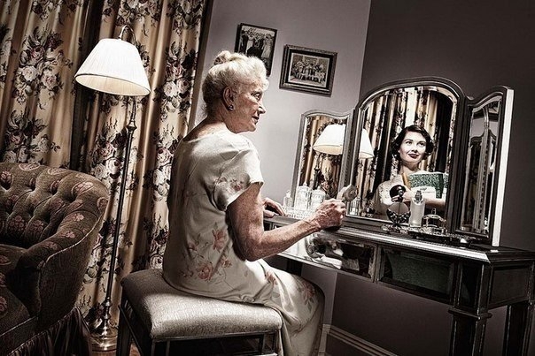 "Зеркало помнит" - фотопроект Tom Hussey
