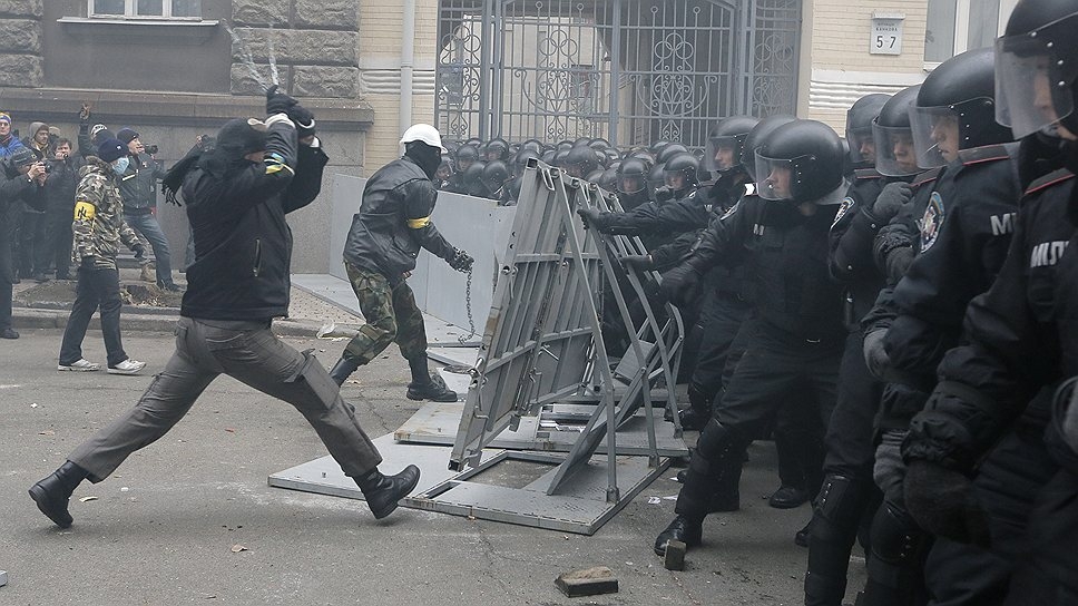 1 год майдану. Они же дети!