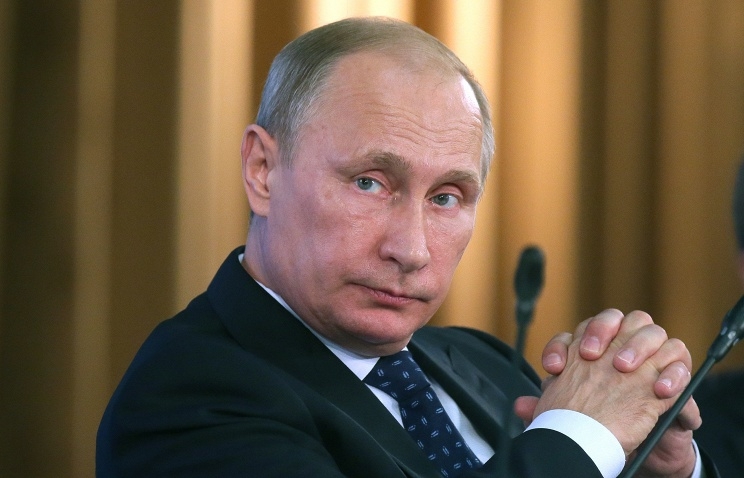 Путин в цитатах: "думки" о рейтинге, "бациллы" в стране и т.д.