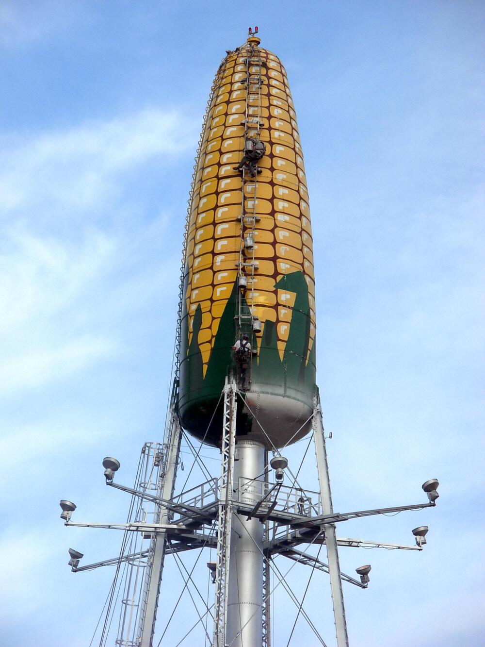 Водонапорная башня "Кукуруза"