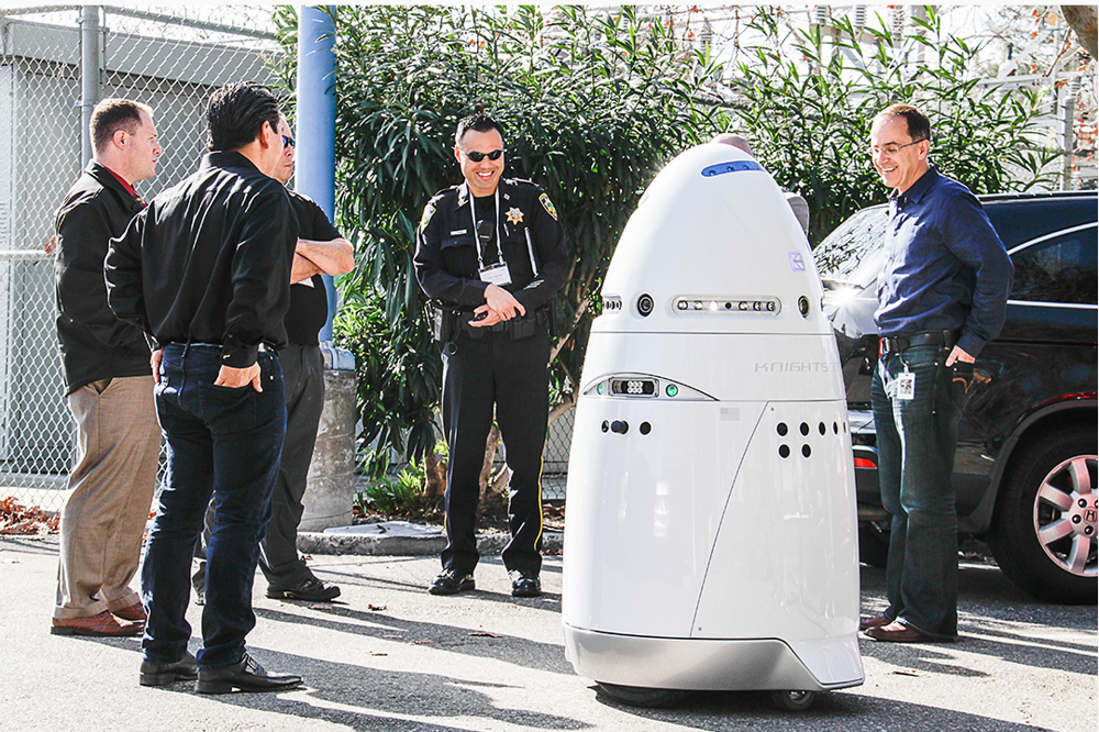 Офис Microsoft в Кремниевой долине патрулируют роботы-охранники