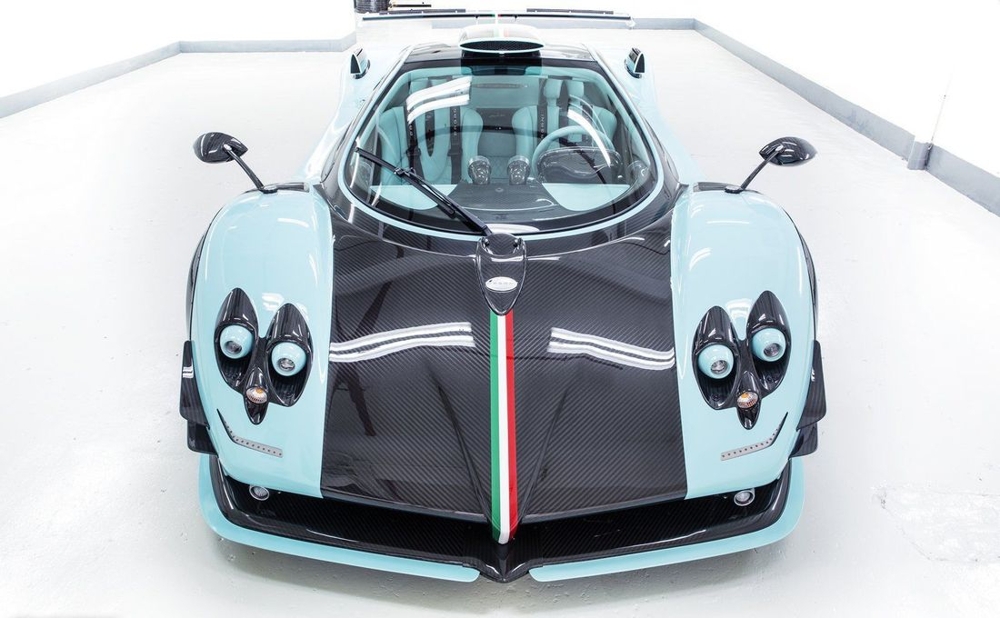 Pagani представила эксклюзивную Zonda 760RSJX