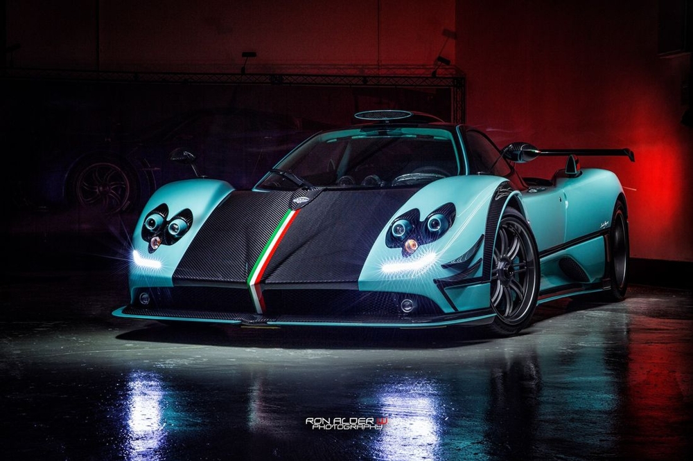 Pagani представила эксклюзивную Zonda 760RSJX