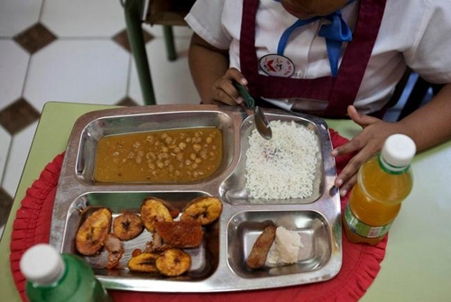 17 школьных обедов из разных стран. А что едят ваши дети? 