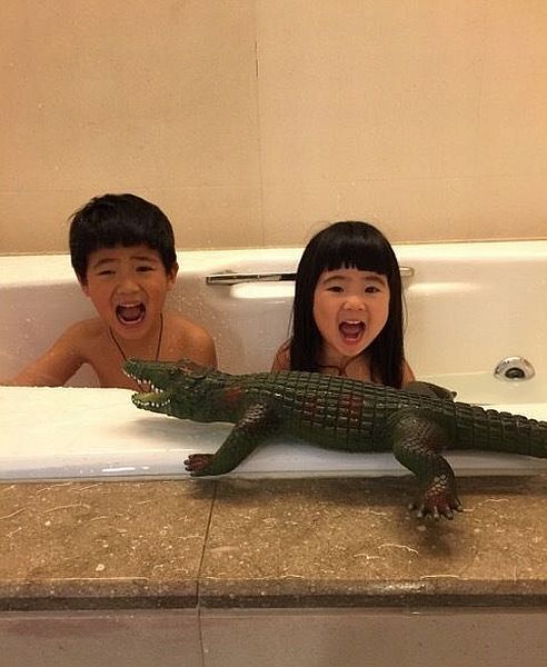 Крокодил и дети