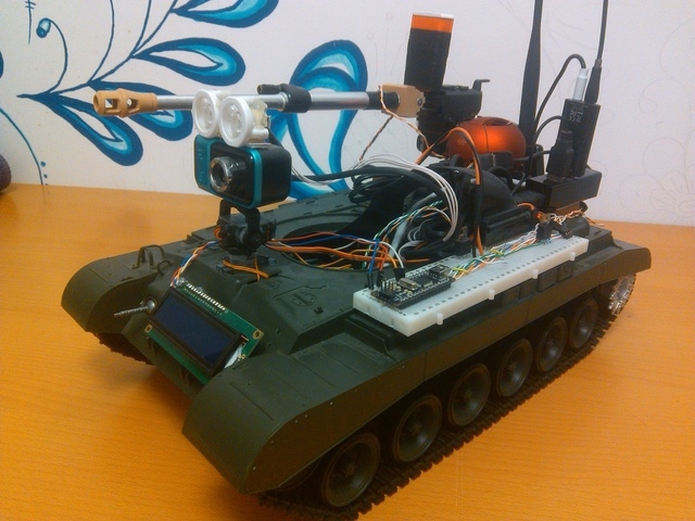 Строим роботанк с управлением по Wifi, камерой, пушкой, блекджеком итд