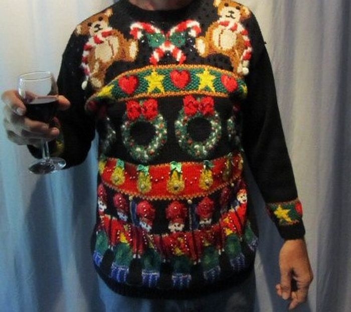 Самые комичные и уродливые рождественские свитера