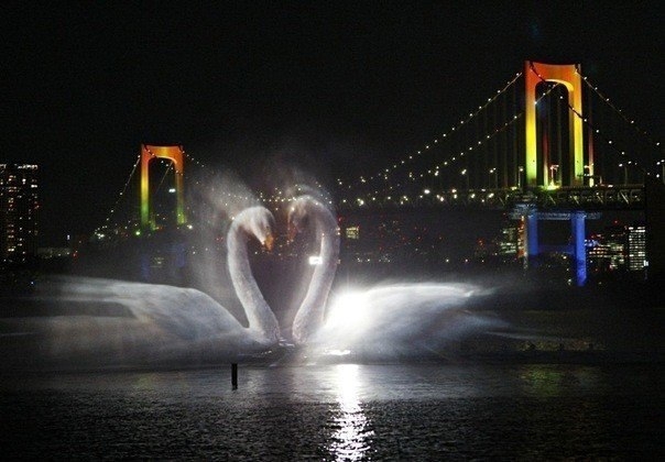 Водное шоу на острове Odaiba, Япония — очень зрелищно!