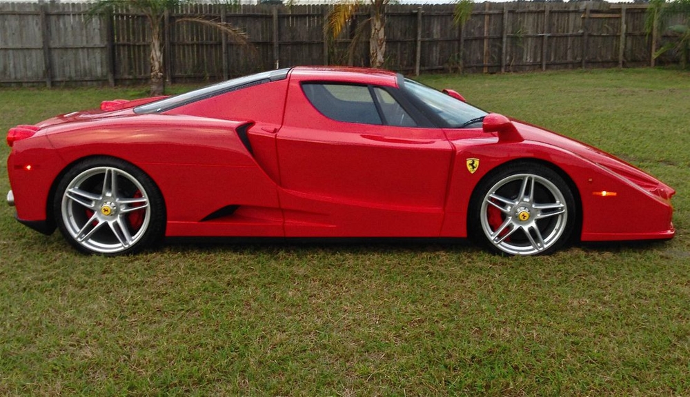 Найдено на eBay. Копия Ferrari Enzo