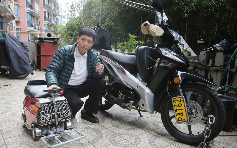 Китаец собрал личный мини-автомобиль 
